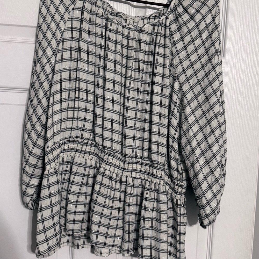 Elegant Checkered Women's Blouse